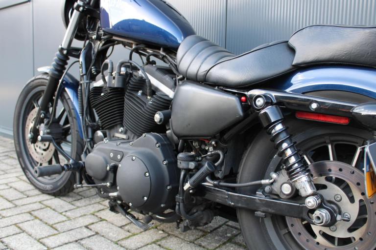 Harley Davidson sportster iron 883R (7)