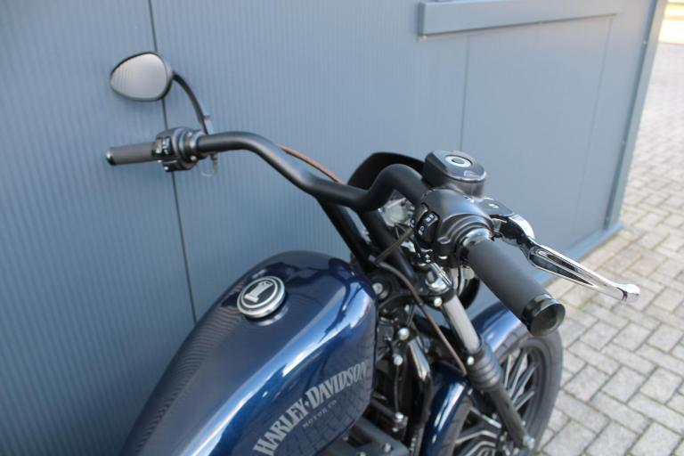 Harley Davidson sportster iron 883R (13)