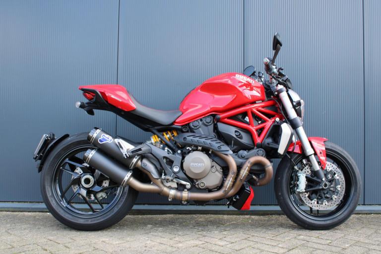 Ducati Monster 1200 - 2015 (2)
