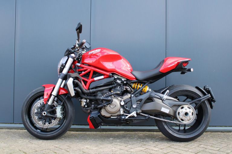 Ducati Monster 1200 - 2015 (4)