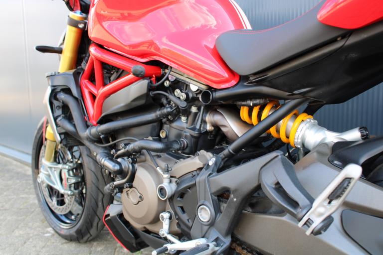 Ducati MONSTER 1200 S - 2015 (5)