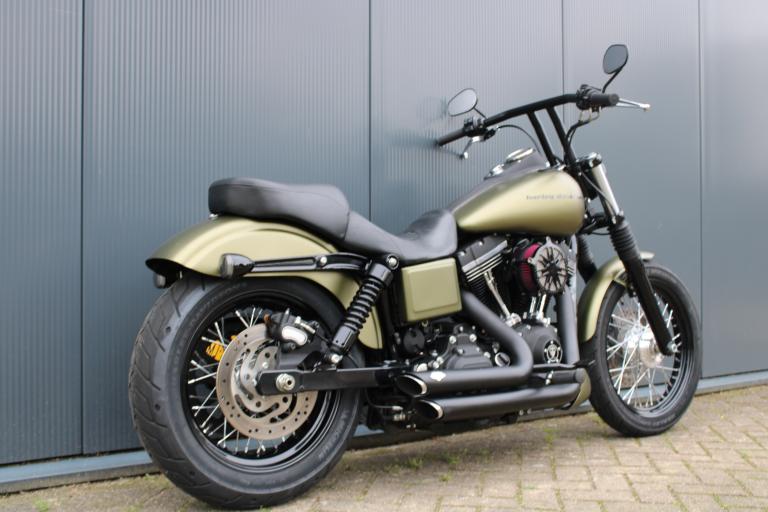 Harley Davidson FXDB Dyna Streetbob (15560bbbc382e7674.55923261.JPG)