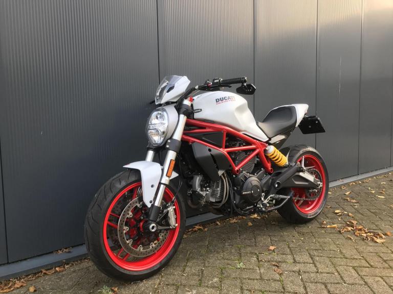 Ducati Monster 797 - 2019 (1)