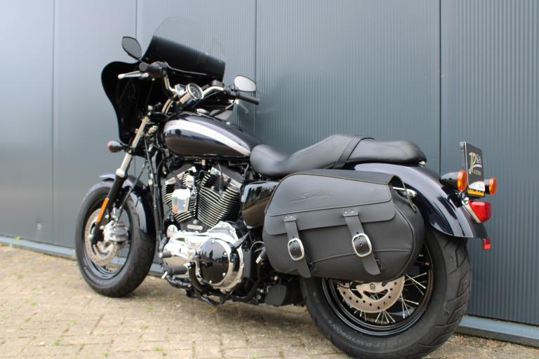 Harley Davidson 1200 CUSTOM (18061067671261d91.29217753.JPG)