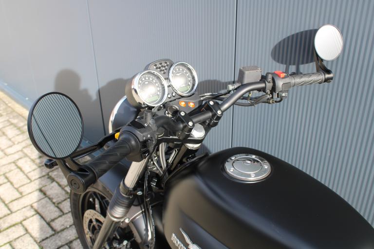 Moto Guzzi Bonneville V7 ll Stone (13)