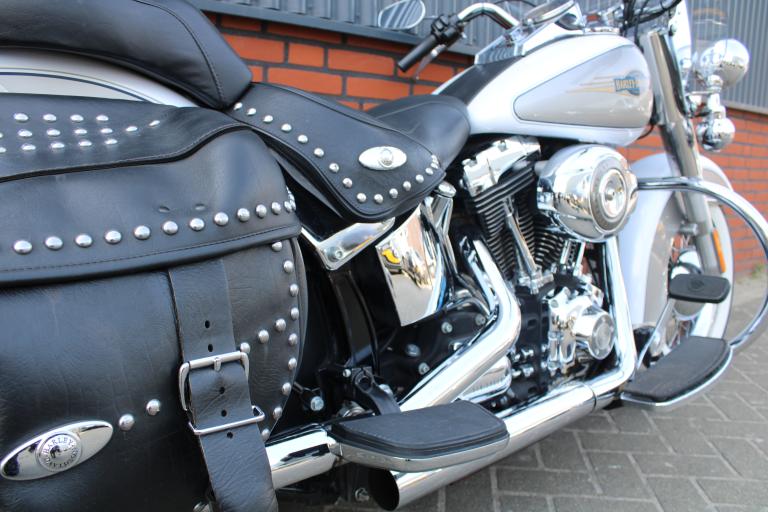 Harley Davidson FLSTC HERITAGE SOFTAIL CLASSIC (7)