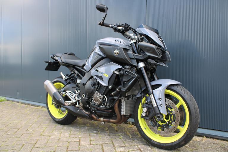 Yamaha MT-10 - 2016 (10)