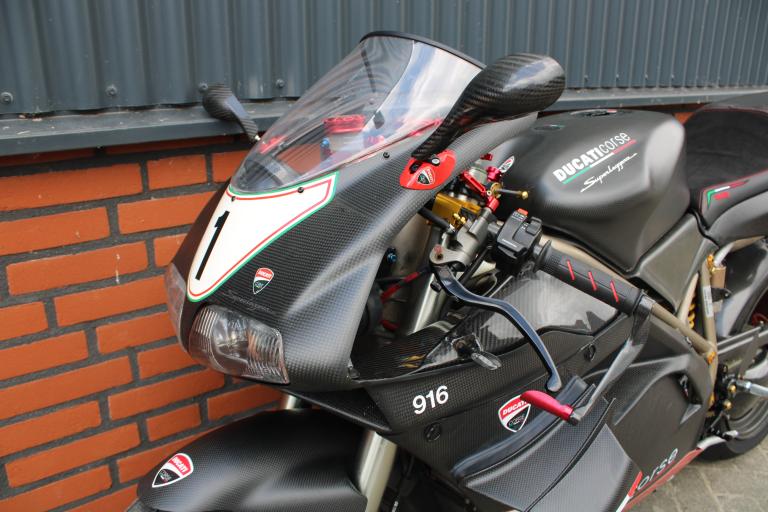 Ducati 916 Strada (29962a36ce94171c2.65966350.JPG)