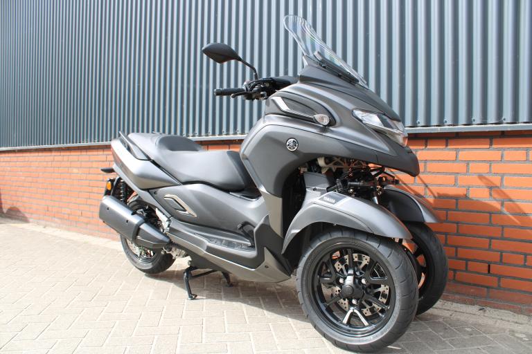Yamaha Tricity 300 - 2022 (10)