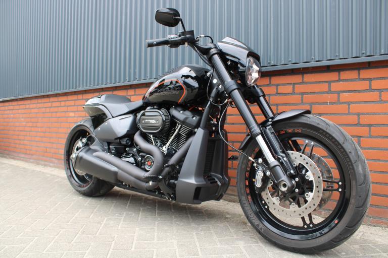 Harley Davidson Softail FXDR 114 (10)