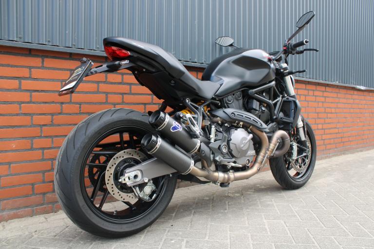 Ducati Monster 821 (6)