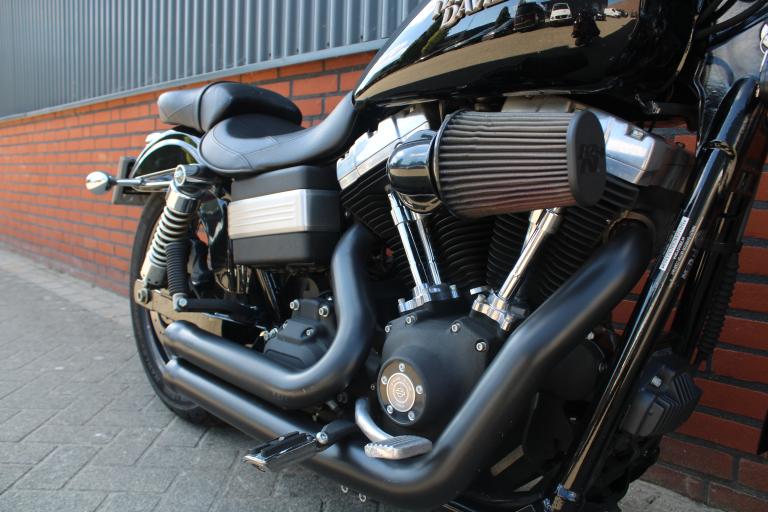 Harley Davidson STREET BOB (9)