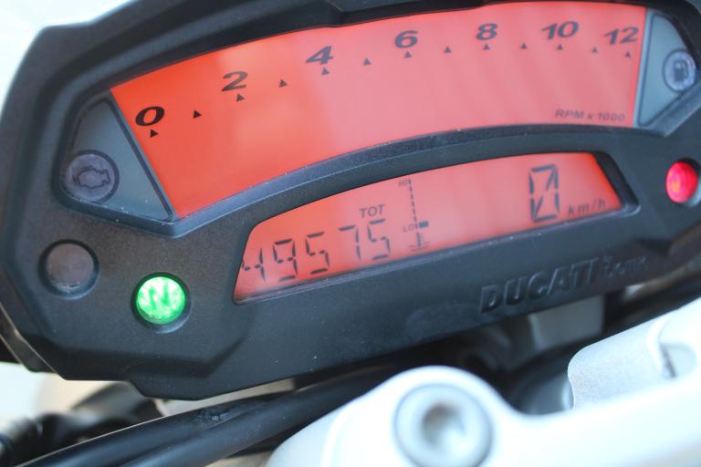 Ducati Monster 696 - 2013 (15)