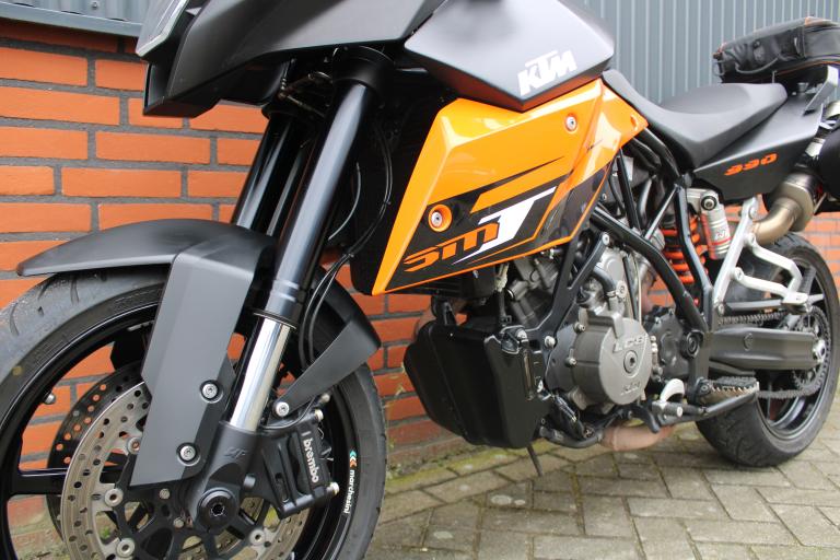 KTM 990 Supermoto T - 2010 (2)