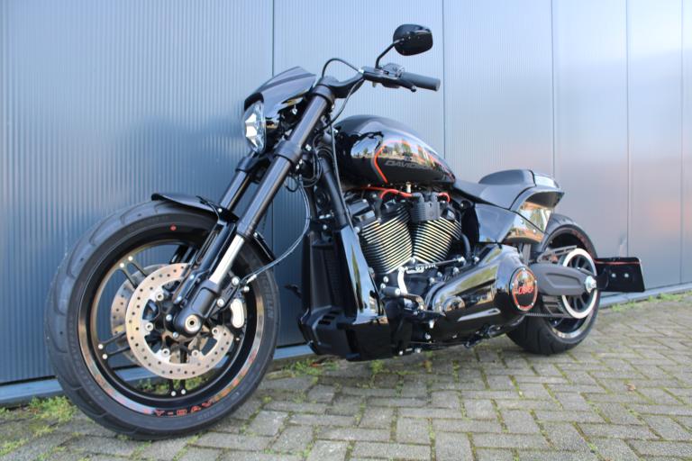 Harley Davidson FXDR 114 - 2020 (1)