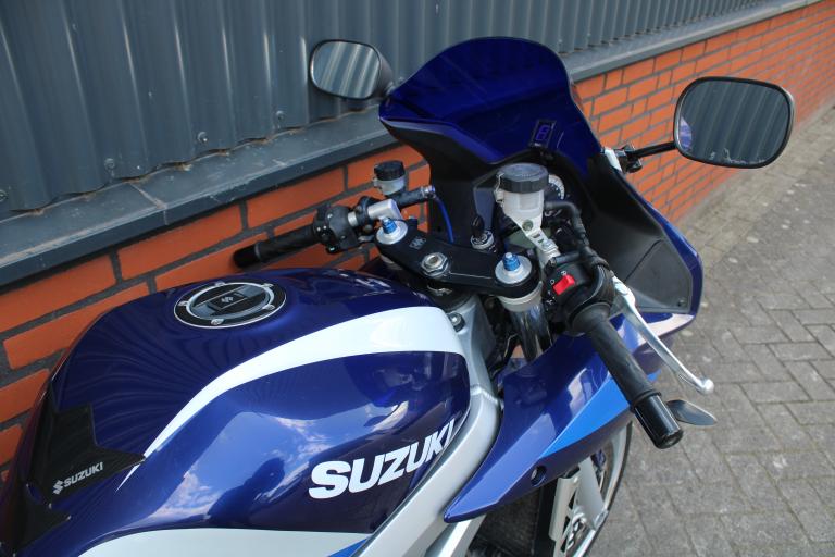 Suzuki SV 1000 S - 2005 (11)