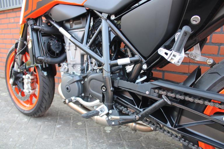 KTM 690 Duke - 2018 (4)