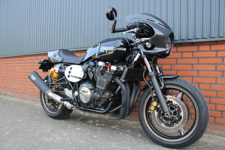 Yamaha XJR 1300 - 2015 (10)