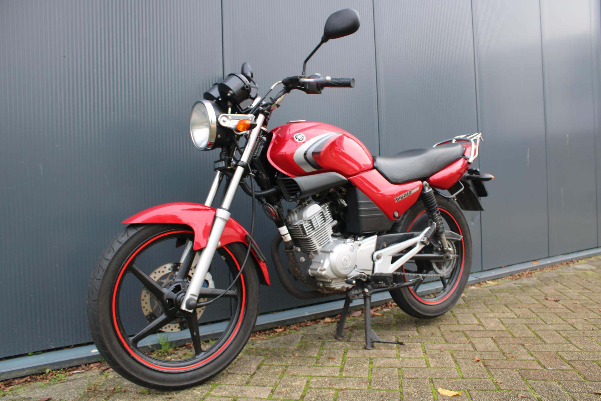 Yamaha YBR 125 - 2007 (1)