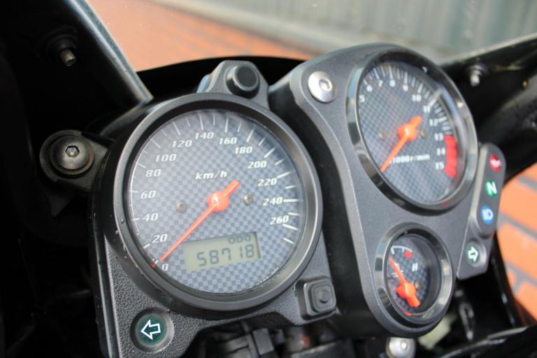 Honda CB 600 S (9)