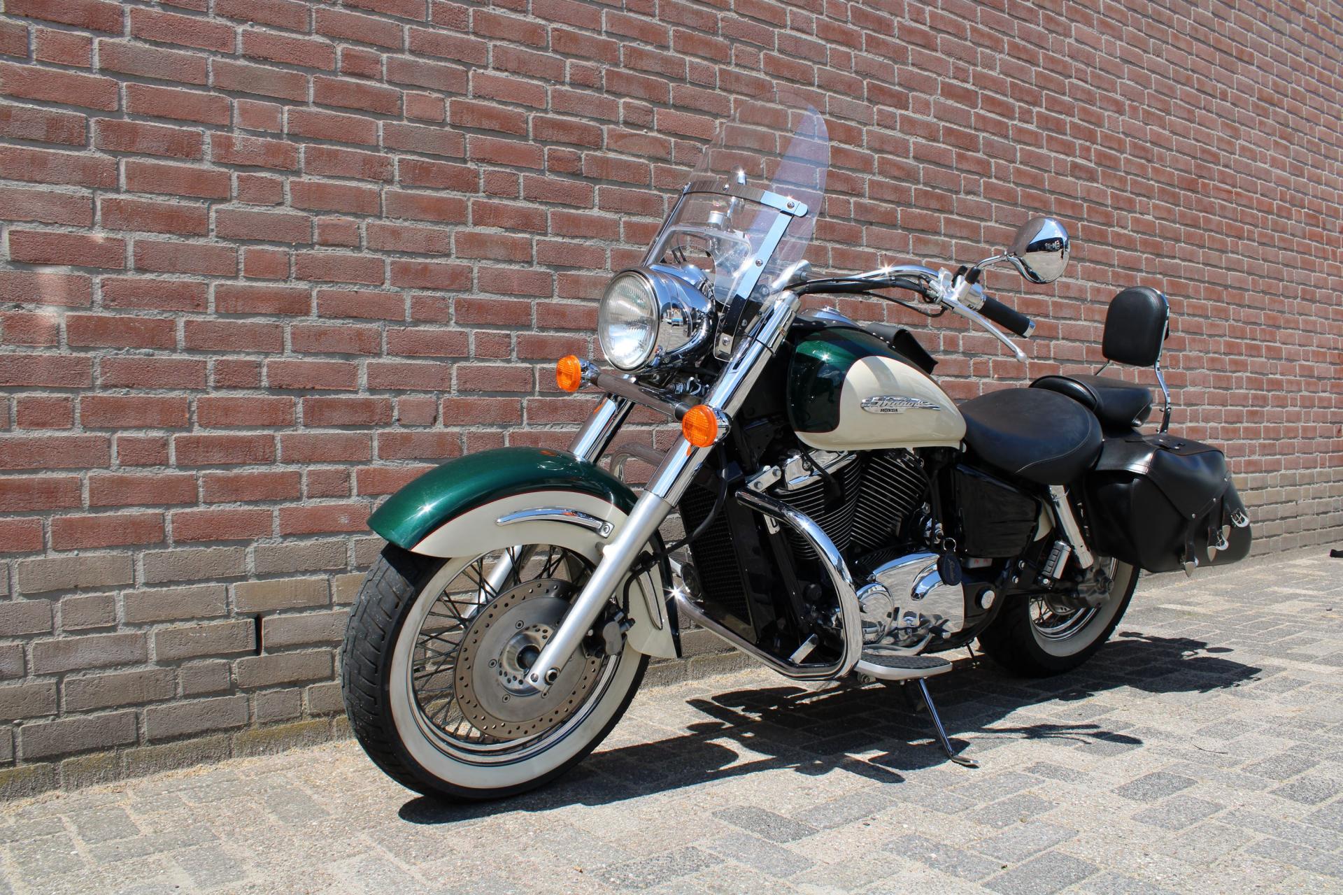 Honda Shadow 1100 C3 - 2000 (1)