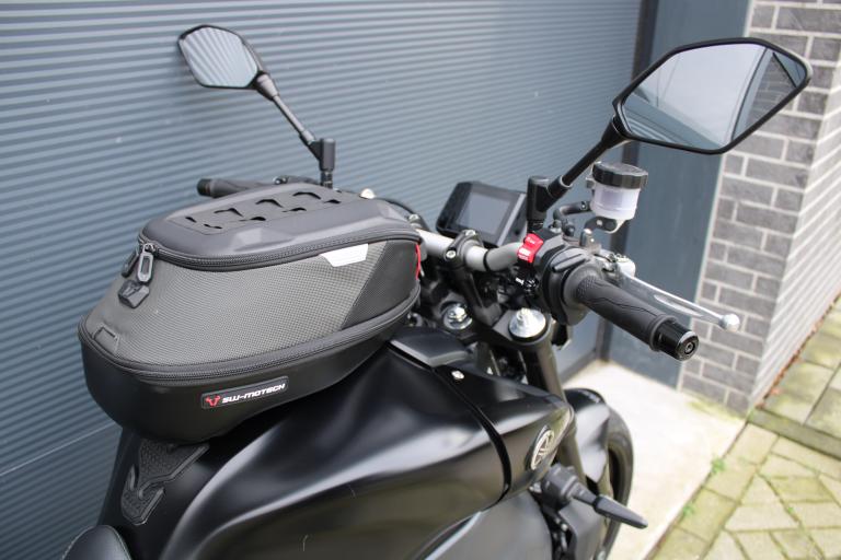 Yamaha MT-09 - 2021 (11)