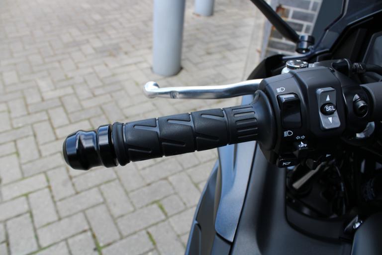 Kawasaki Ninja 650 - 2025 (13)