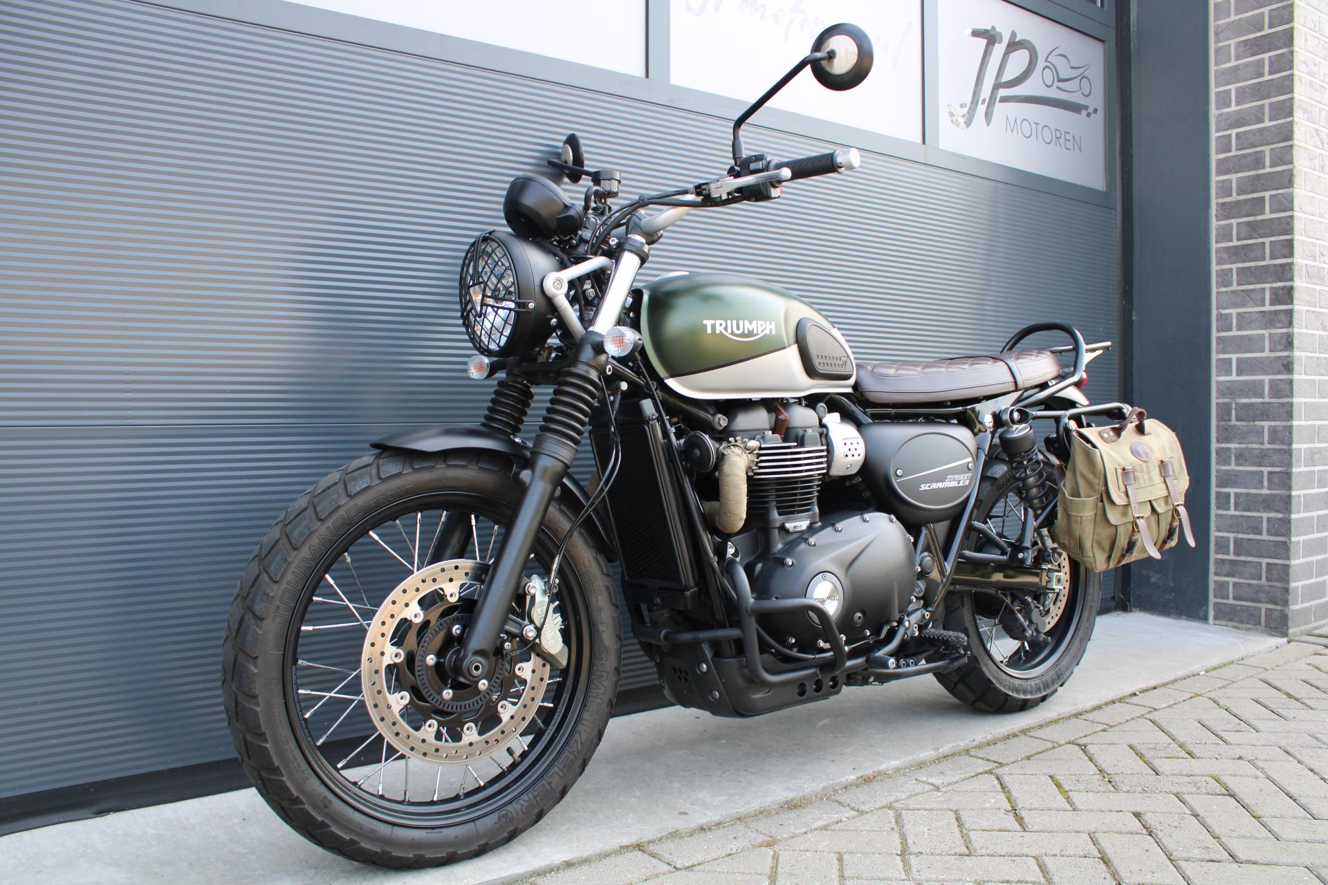 Triumph Street scrambler 900 - 2019 (1)