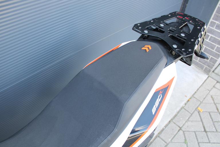 KTM 890 Adventure R - 2022 (15)