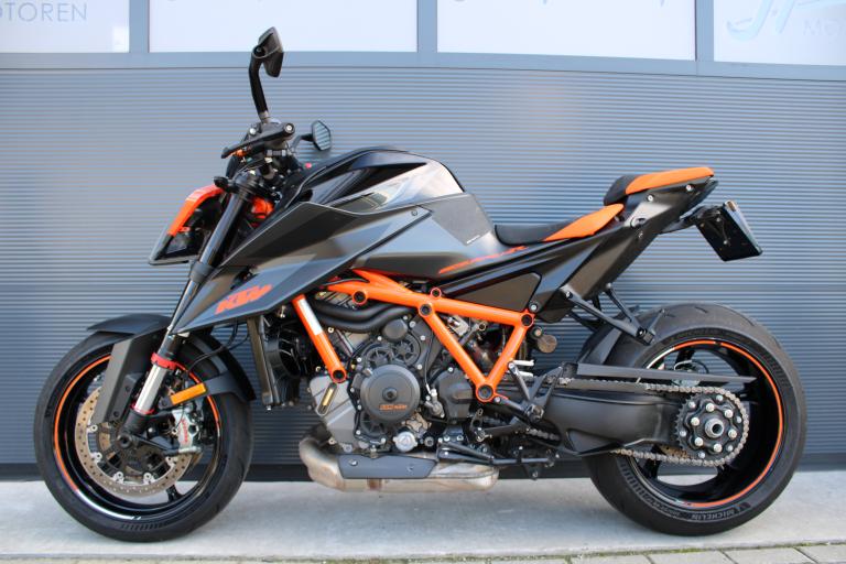 KTM 1290 Super duke R - 2021 (3)