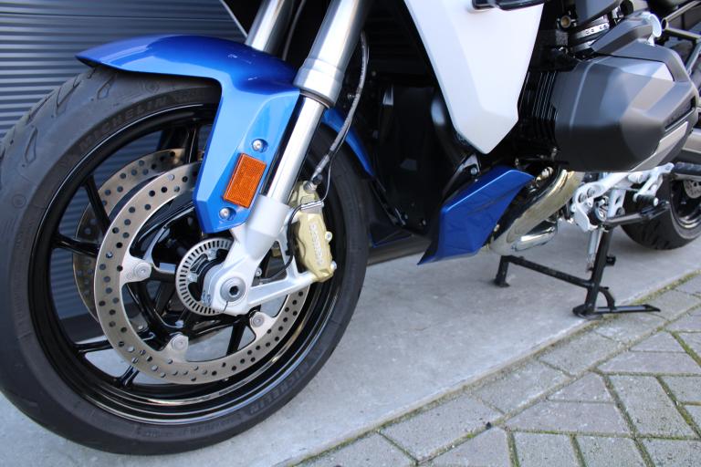 BMW R 1250 RS - 2024 (2)