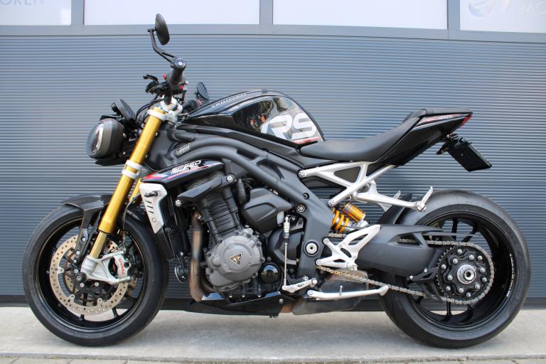 Triumph  Speed triple 1200 RS - 2021 (3)