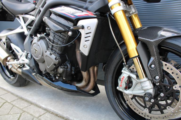 Triumph  Speed triple 1200 RS - 2021 (9)
