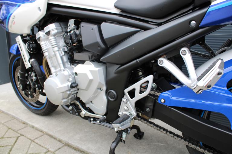Suzuki GSF1250 SA - 2010 (4)