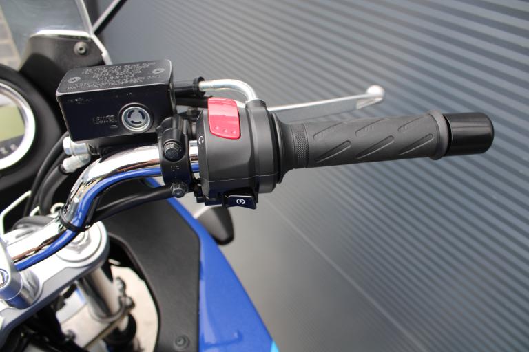 Suzuki GSF1250 SA - 2010 (14)