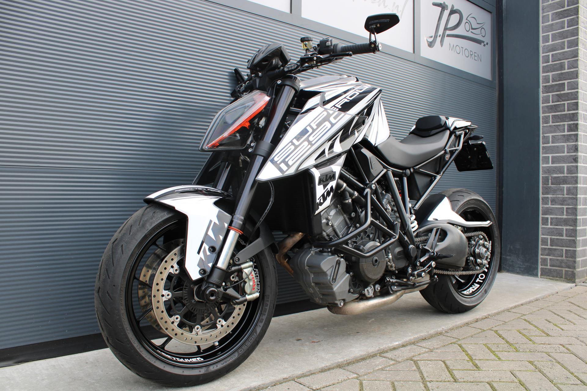 KTM 1290 Super duke r - 2018 (1)