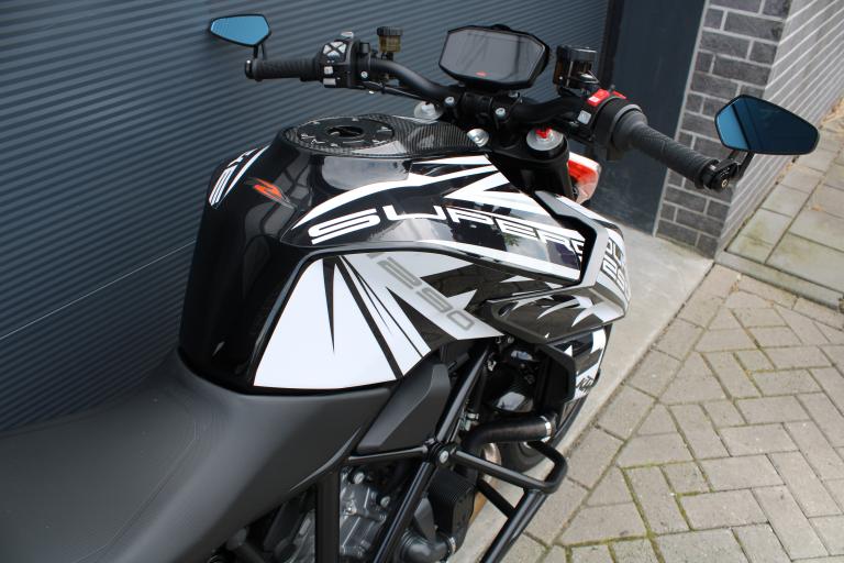 KTM 1290 Super duke r - 2018 (11)