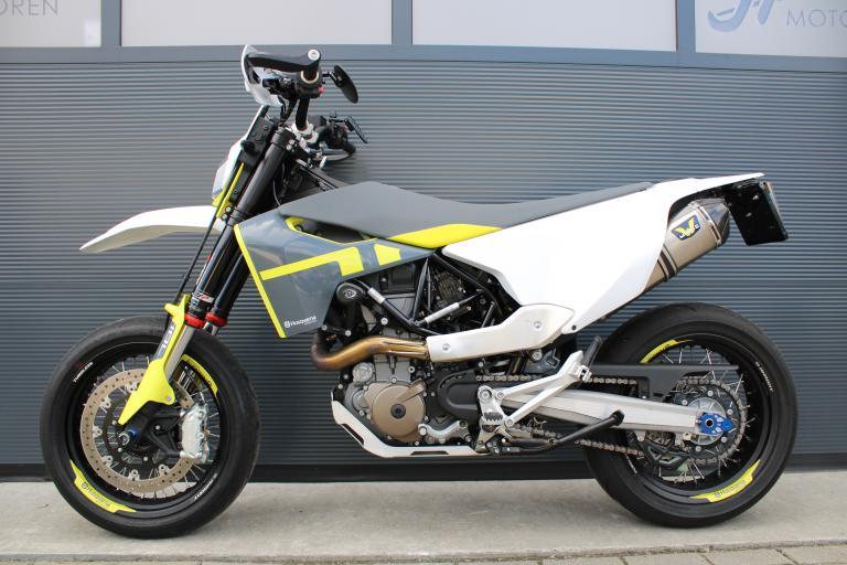 Husqvarna 701 Supermoto - 2022 (3)