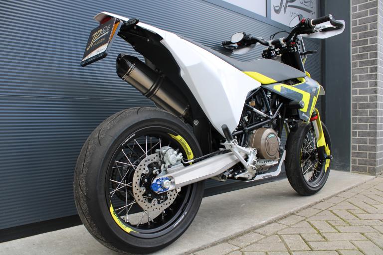 Husqvarna 701 Supermoto - 2022 (6)