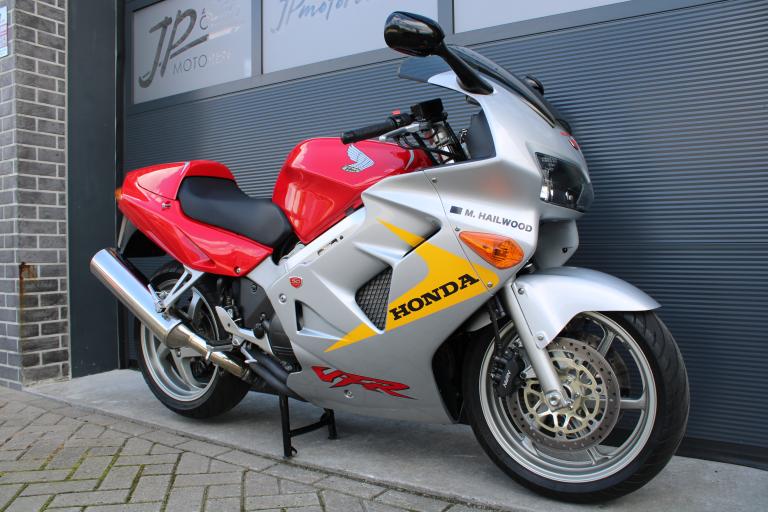 Honda VFR 800 FI - 2000 (10)