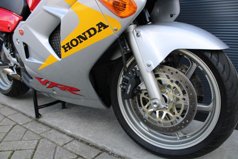 Honda VFR 800 FI - 2000 (9)