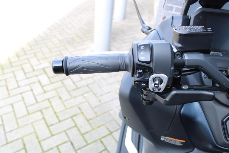 Yamaha T-Max 560 - 2023 (13)