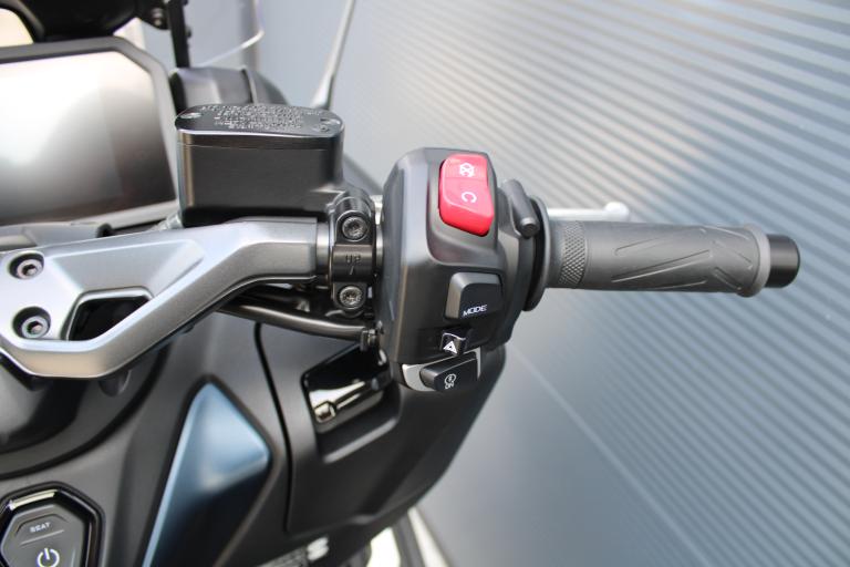 Yamaha T-Max 560 - 2023 (14)