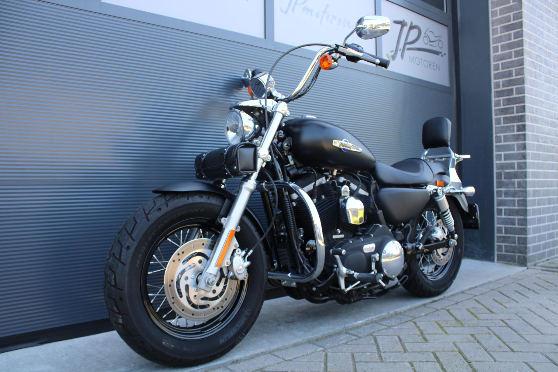 Harley Davidson 1200 Custom limited - 2013 (1)