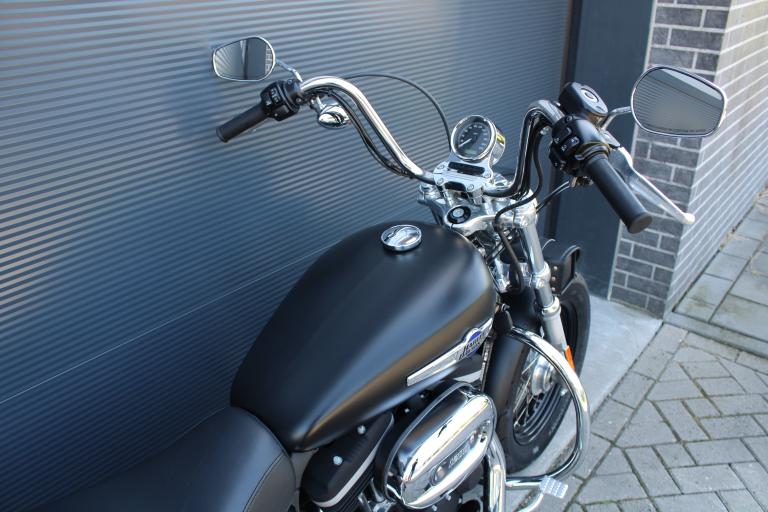 Harley Davidson 1200 Custom limited - 2013 (11)