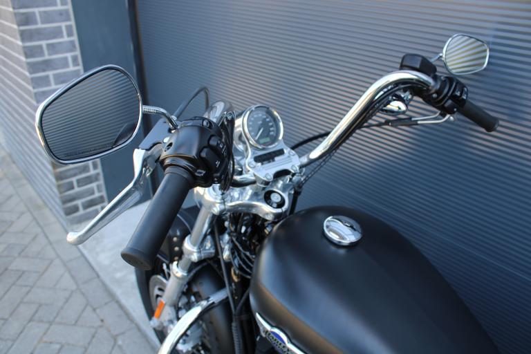 Harley Davidson 1200 Custom limited - 2013 (12)