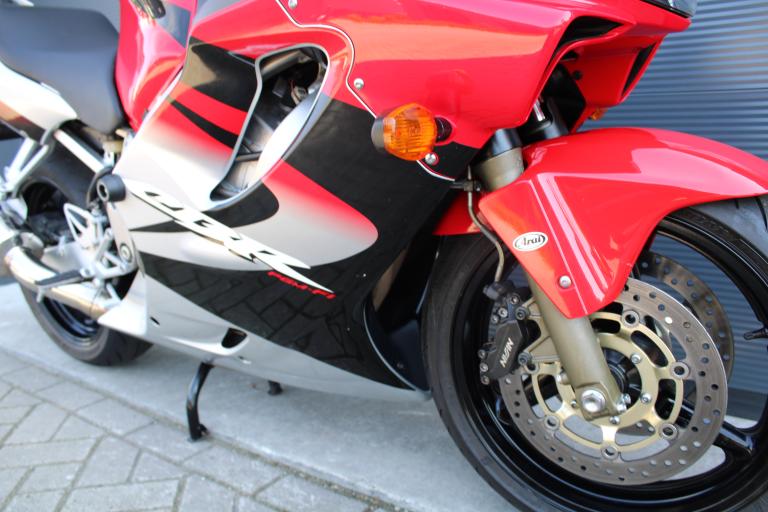 Honda CBR 600 F - 2005 (9)
