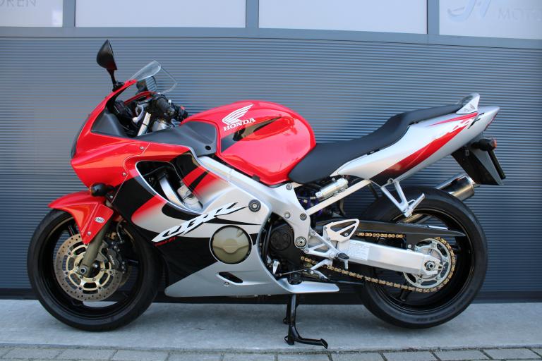 Honda CBR 600 F - 2005 (3)