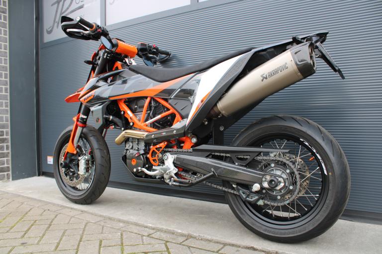 KTM 690 SMC R - 2021 (5)