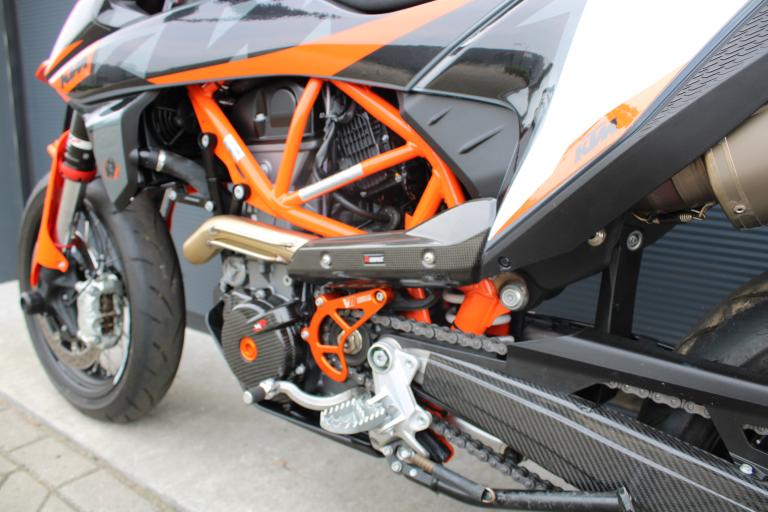 KTM 690 SMC R - 2021 (4)